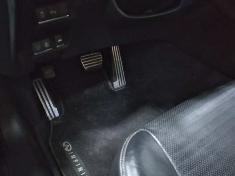 INFINITI Q70 LIM. 2.2d Premium   |   01.15 - 12.19