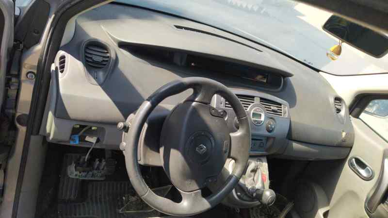RENAULT MEGANE SCENIC (JM) 1.5 DCI    |   06.00 - 06.05 foto 5
