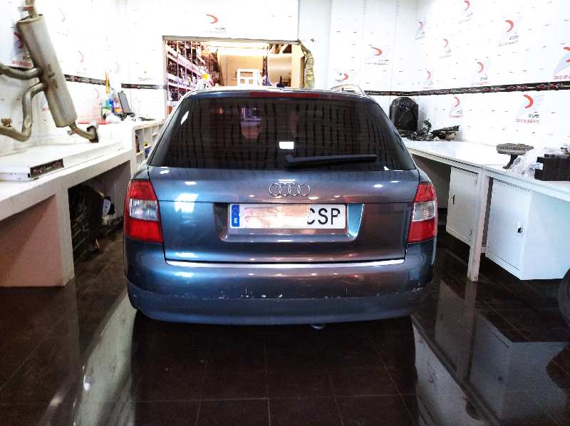 AUDI A4 AVANT (8E) 2.5 TDI (114kW)   |   05.01 - 12.02 foto 4