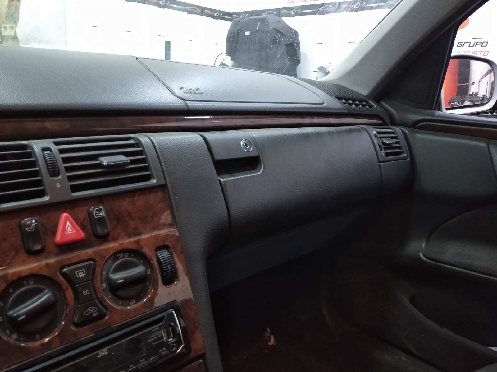 MERCEDES CLASE E (W210) BERLINA 240 (210.061)   |   06.99 - 12.00