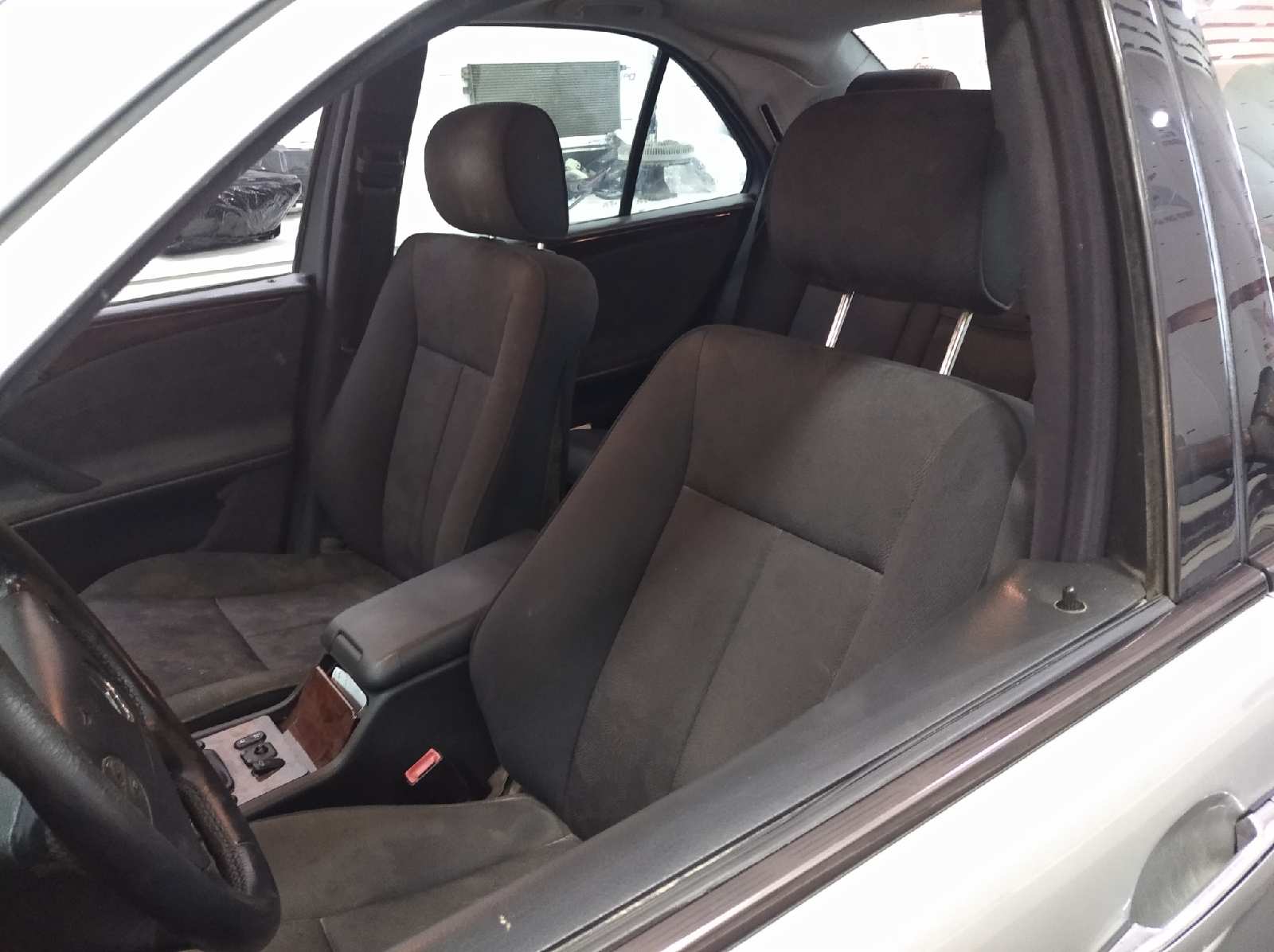 MERCEDES CLASE E (W210) BERLINA 240 (210.061)   |   06.99 - 12.00