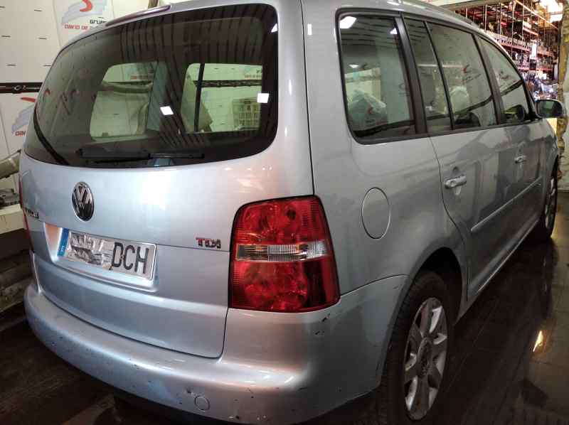 VOLKSWAGEN TOURAN (1T1) Trendline   |   07.03 - 12.04 foto 4