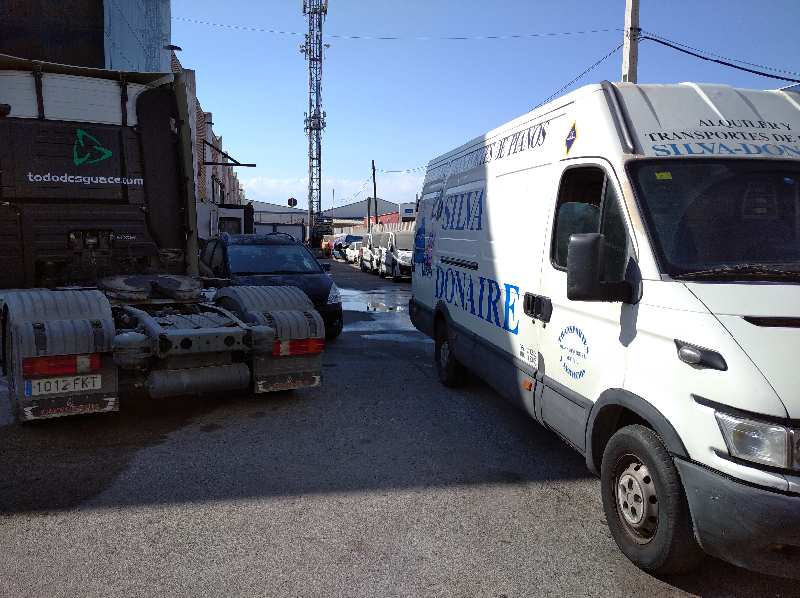 IVECO DAILY CAJA CERRADA (1999 =>) 35 - S 17 Caja abierta, techo elevado   |   01.05 - 12.06 foto 3