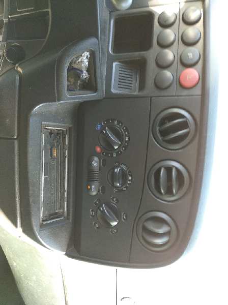 IVECO DAILY CAJA CERRADA (1999 =>) 35 - S 17 Caja abierta, techo elevado   |   01.05 - 12.06 foto 8