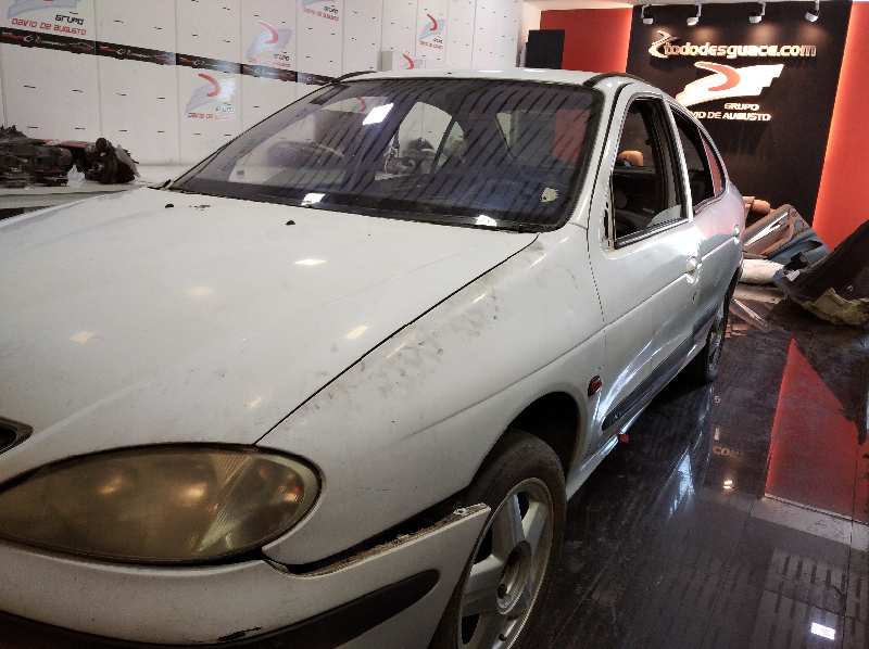 RENAULT MEGANE I FASE 2 CLASSIC (LA..) 1.9 dCi Dynamique   |   10.00 - 12.03 foto 6