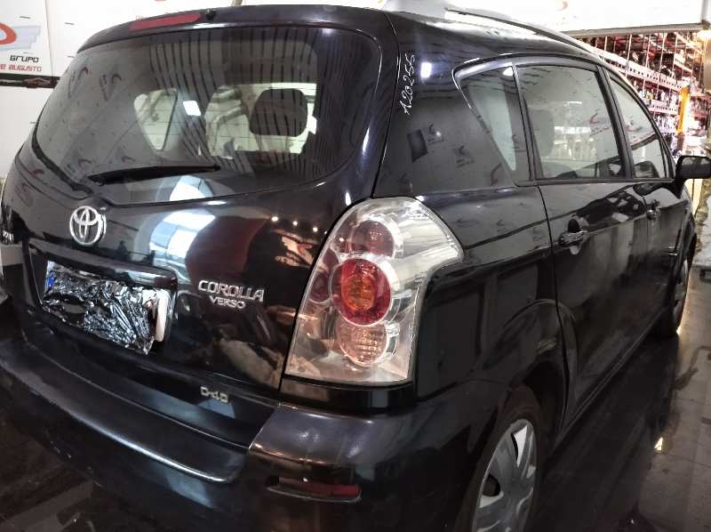 TOYOTA COROLLA VERSO (R1) 2.2 D-4D Luna   |   09.05 - 12.09 foto 4