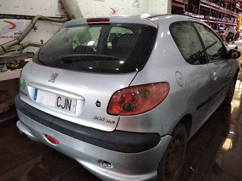 PEUGEOT 206 BERLINA X-Line Motor 1,4 Ltr. - 50 kW HDi foto 3