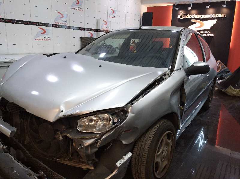PEUGEOT 206 BERLINA X-Line Motor 1,4 Ltr. - 50 kW HDi foto 6