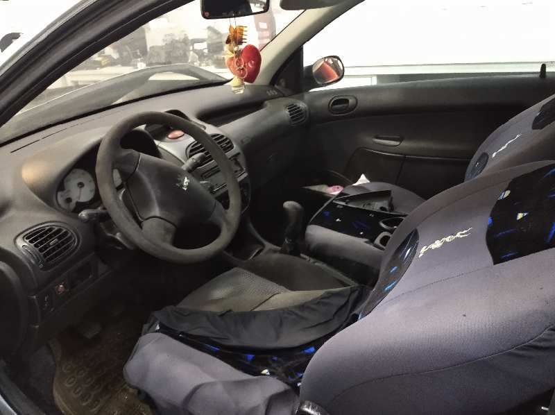 PEUGEOT 206 BERLINA X-Line Motor 1,4 Ltr. - 50 kW HDi foto 8