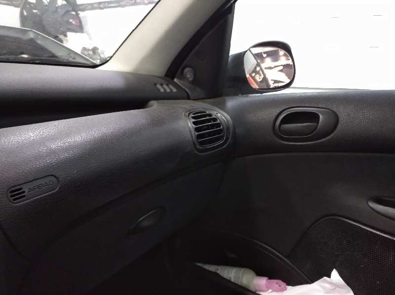 PEUGEOT 206 BERLINA X-Line Motor 1,4 Ltr. - 50 kW HDi foto 11