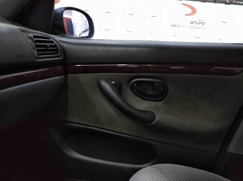 PEUGEOT 406 BERLINA (S1/S2) SVDT   |   10.98 - 12.04 foto 12