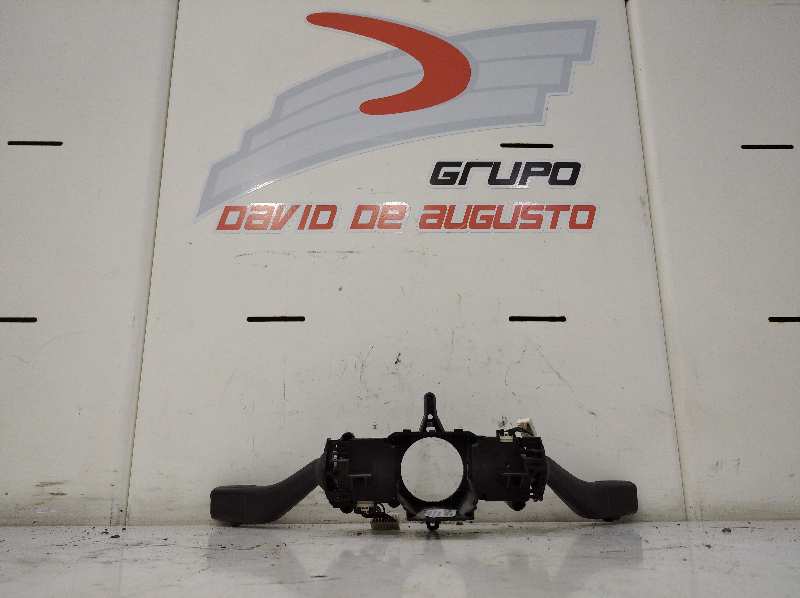 MANDO MULTIFUNCION SEAT ALTEA (5P1) Last Edition   |   02.15 - 12.15
