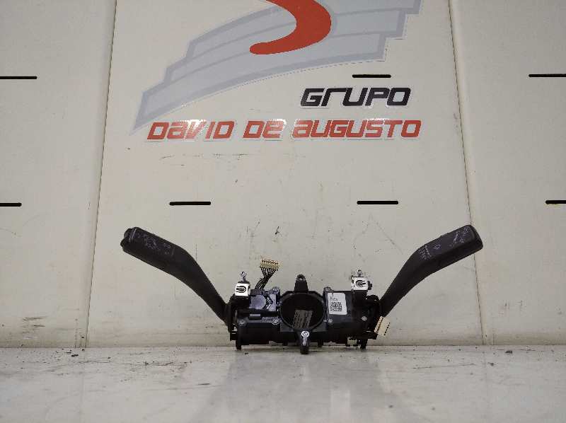 MANDO MULTIFUNCION SEAT ALTEA (5P1) Last Edition   |   02.15 - 12.15
