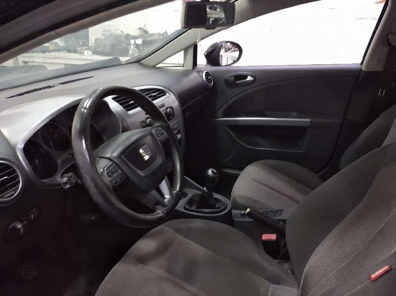 SEAT LEON (1P1) Reference Ecomotive   |   01.08 - 12.09 foto 9