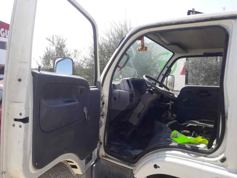 NISSAN CABSTAR TL110.35   |   01.95 - 12.02 foto 10