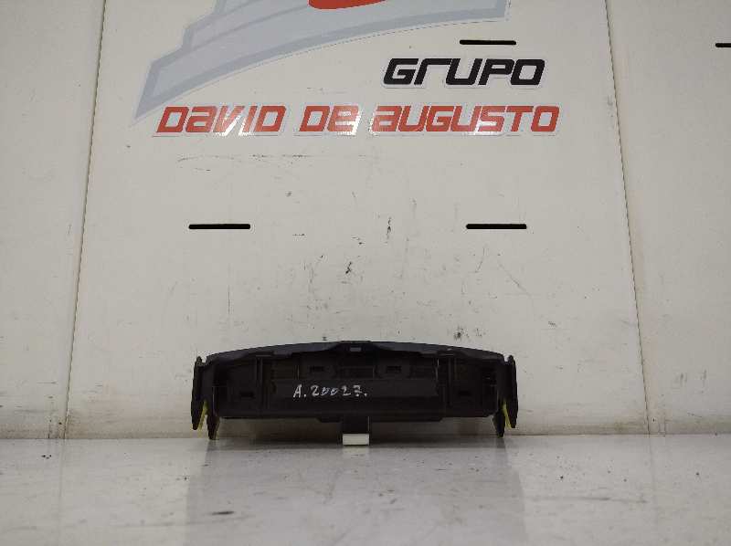 MANDO CLIMATIZADOR TOYOTA AURIS Hybrid Business   |   06.15 - 12.19