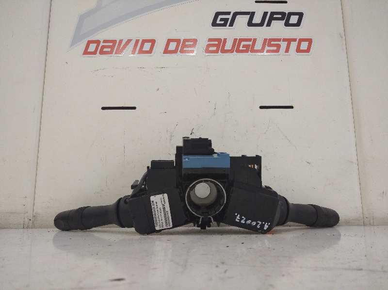 MANDO MULTIFUNCION TOYOTA AURIS Hybrid Business   |   06.15 - 12.19