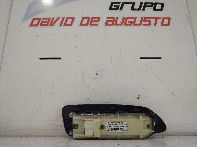 MANDO ELEVALUNAS DELANTERO IZQUIERDO TOYOTA AURIS Hybrid Business   |   06.15 - 12.19