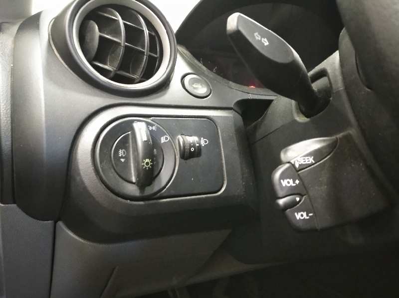 FORD FIESTA (CBK) Ambiente   |   11.01 - 12.08