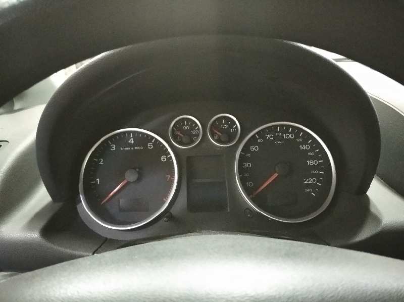 AUDI A2 (8Z) 1.6 FSI   |   05.02 - 12.05 foto 11