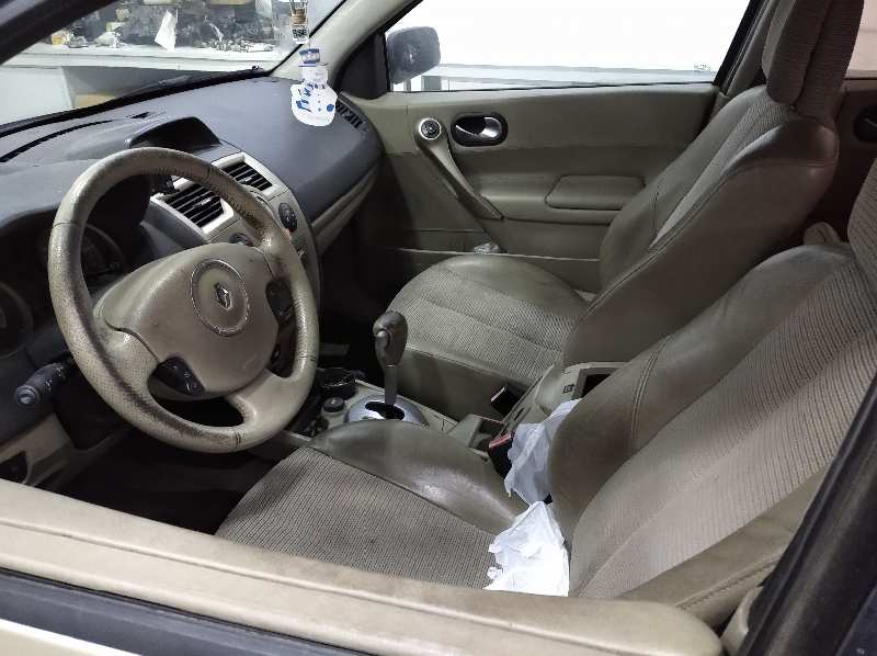 RENAULT MEGANE II CLASSIC BERLINA *   |   0.03 - ... foto 9