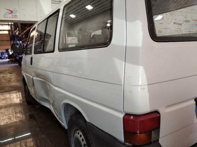 VOLKSWAGEN T4 TRANSPORTER/FURGONETA (MOD. 1991) Combi  L   |   01.99 - 12.01 foto 6