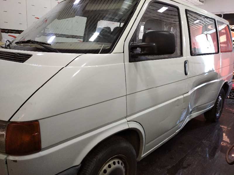 VOLKSWAGEN T4 TRANSPORTER/FURGONETA (MOD. 1991) Combi  L   |   01.99 - 12.01 foto 7