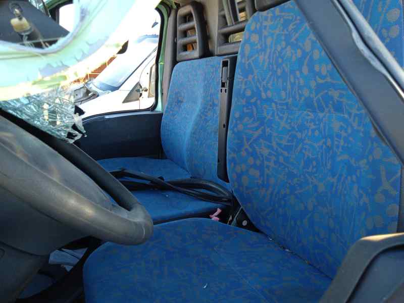 IVECO DAILY CAJA CERRADA (1999 =>) 35 - S 13 Caja cerrada   |   01.99 - 12.04 foto 2