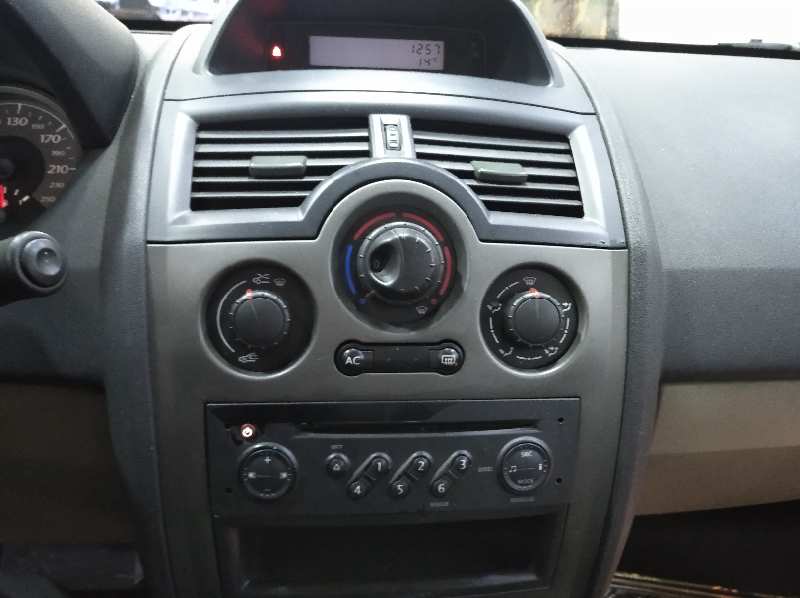 RENAULT MEGANE II BERLINA 5P Authentique Motor 1,5 Ltr. - 78 kW dCi Diesel foto 10