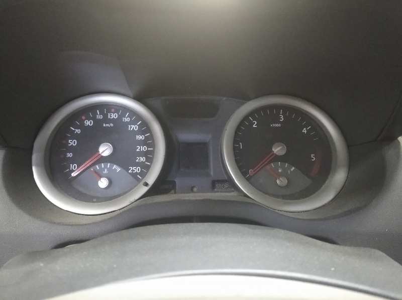 RENAULT MEGANE II COUPE/CABRIO *   |   0.03 - ... foto 10