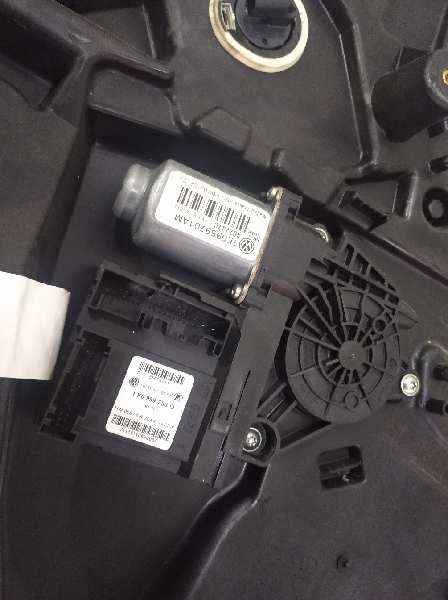 ELEVALUNAS DELANTERO IZQUIERDO VOLKSWAGEN GOLF VI (5K1) Advance   |   09.08 - 12.09