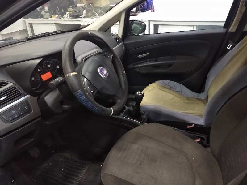 FIAT PUNTO (EVO) (199) Dynamic   |   09.09 - 12.11 foto 8