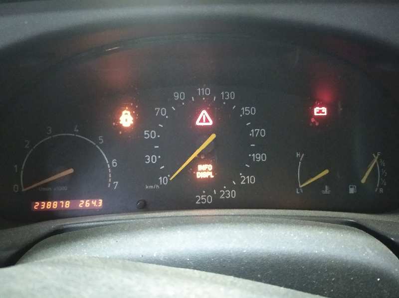 SAAB 900 BERLINA 2.0   |   08.94 - ... foto 9