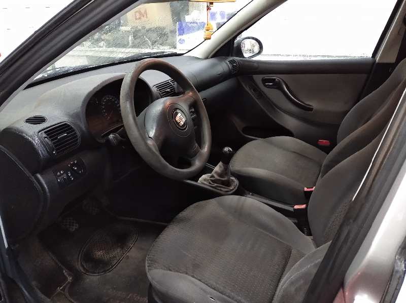 SEAT TOLEDO (1M2) Executive   |   05.00 - ... foto 8