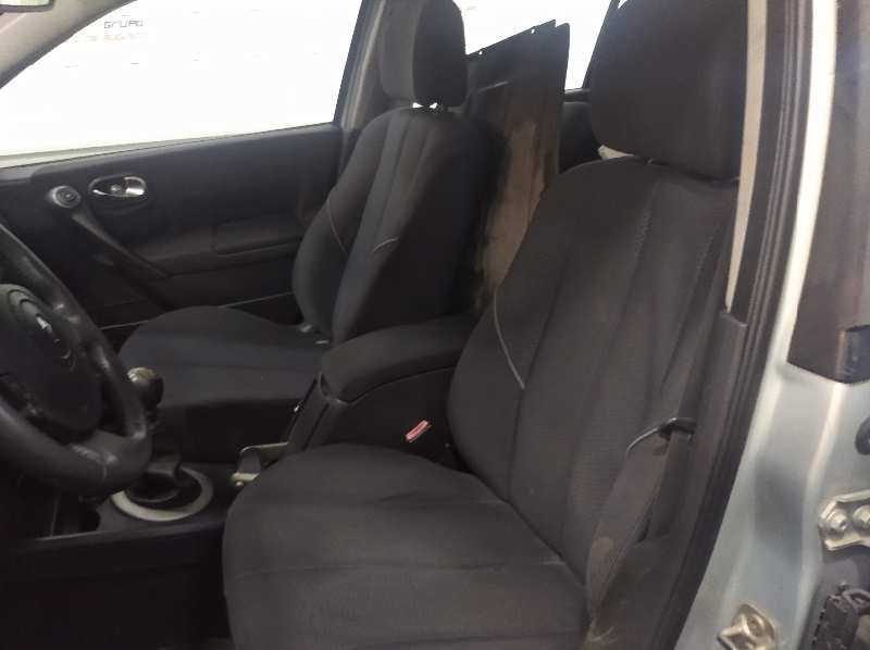 RENAULT MEGANE II BERLINA 5P Confort Authentique   |   07.02 - 12.05 foto 10