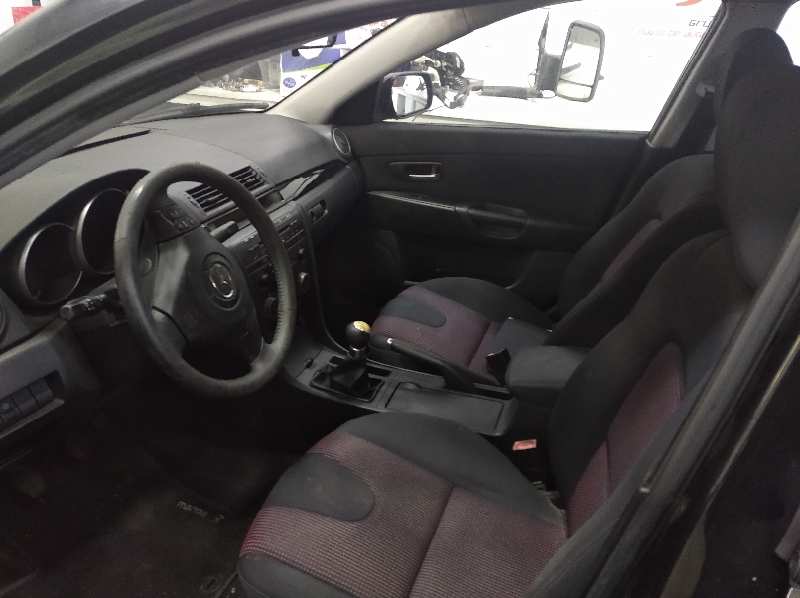MAZDA 3 BERLINA (BK) 1.6 CRDT  Active   |   11.03 - 12.07 foto 8
