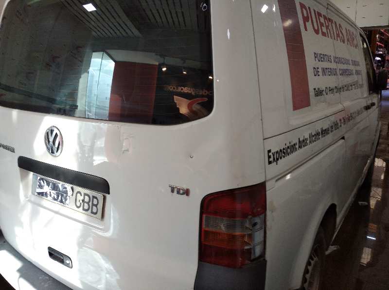 VOLKSWAGEN T5 TRANSPORTER/FURGONETA Caja cerrada - techo medio elevado   |   01.06 - 12.09 foto 4