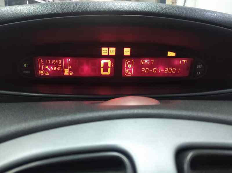 CITROEN XSARA PICASSO 1.6 HDi 90 LX Plus   |   02.07 - 12.11 foto 8