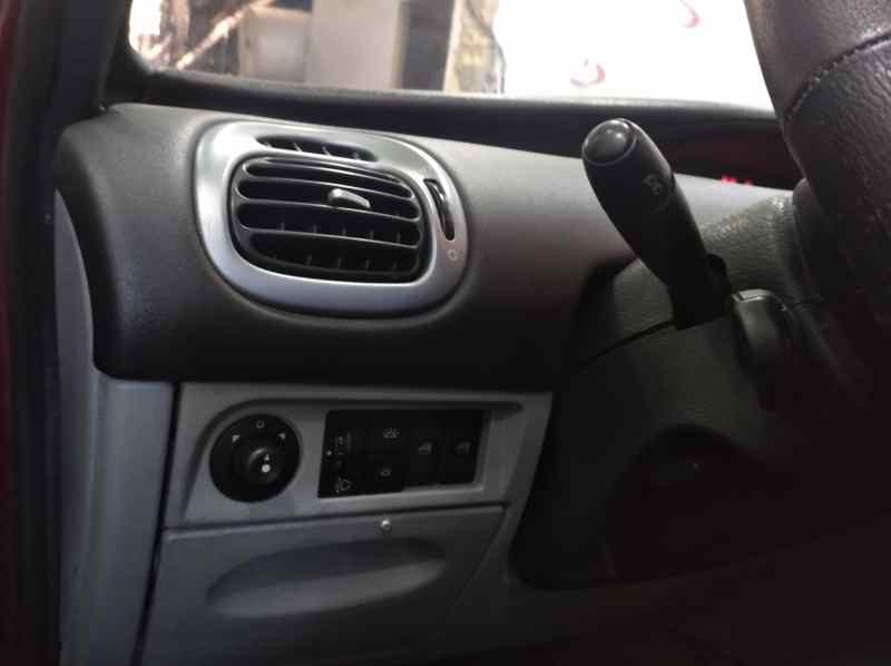 CITROEN XSARA PICASSO 1.6 HDi 90 LX Plus   |   02.07 - 12.11 foto 11