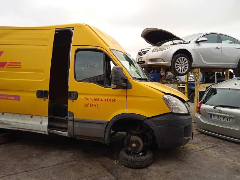 IVECO C35 C35730   |   01.96 - 12.12 foto 9