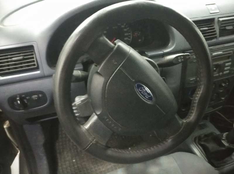 FORD TOURNEO CONNECT (TC7) Kombi B. corta (2006->)   |   07.06 - 12.09 foto 10