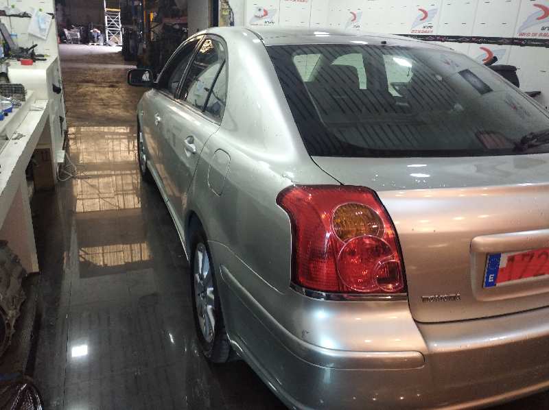 TOYOTA AVENSIS BERLINA (T25) 2.2 D-4D Executive Berlina (5-ptas.)   |   05.05 - 12.09 foto 5