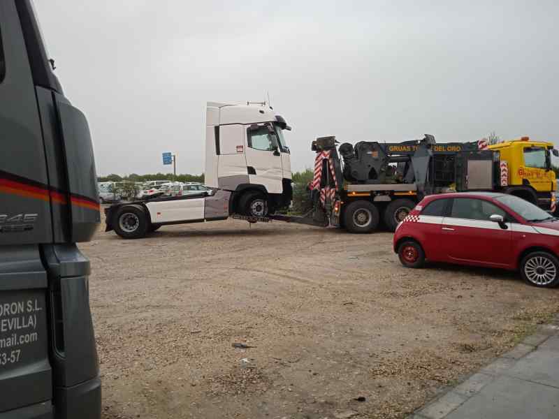 RENAULT T 520 HIGHCAB T4X2 EURO 6