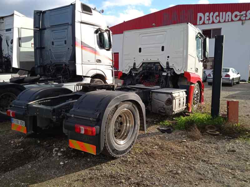 MERCEDES ACTROS BM 963.XXX 3-ACHSER 25XX 6x2 OM470 Fahrgestell L BigSpace   |   06.12 - 12.19 foto 4