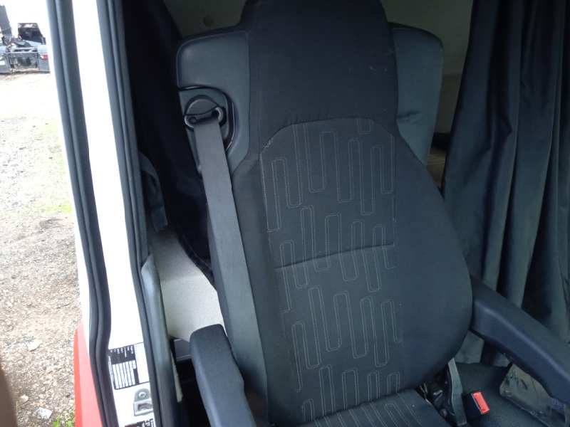 ASIENTO DELANTERO DERECHO MERCEDES ACTROS BM 963.XXX 3-ACHSER 25XX 6x2 OM470 Fahrgestell L BigSpace   |   06.12 - 12.19