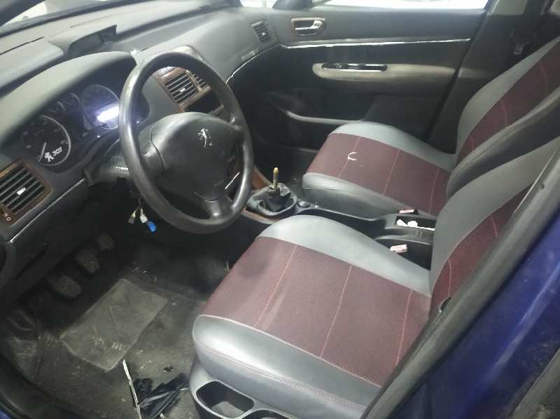PEUGEOT 307 (S1) XT   |   04.01 - 12.05 foto 8