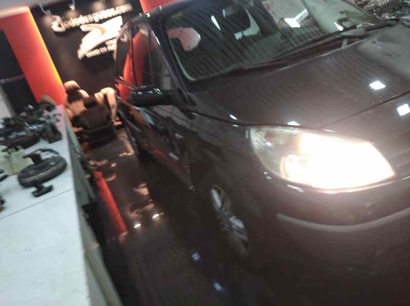RENAULT MEGANE SCENIC (JM) 1.5 DCI    |   06.00 - 06.05 foto 2