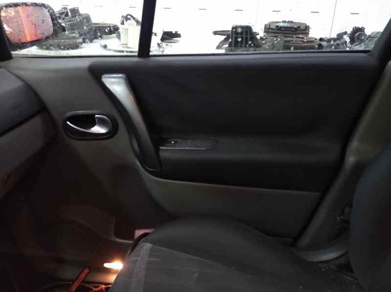 RENAULT MEGANE SCENIC (JM) 1.5 DCI    |   06.00 - 06.05 foto 11