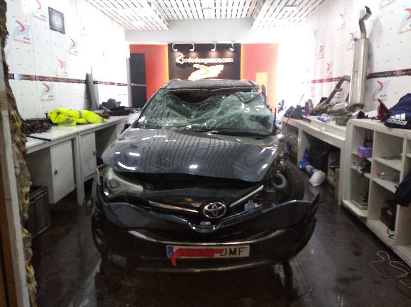 TOYOTA AVENSIS Advance   |   02.15 - 12.18