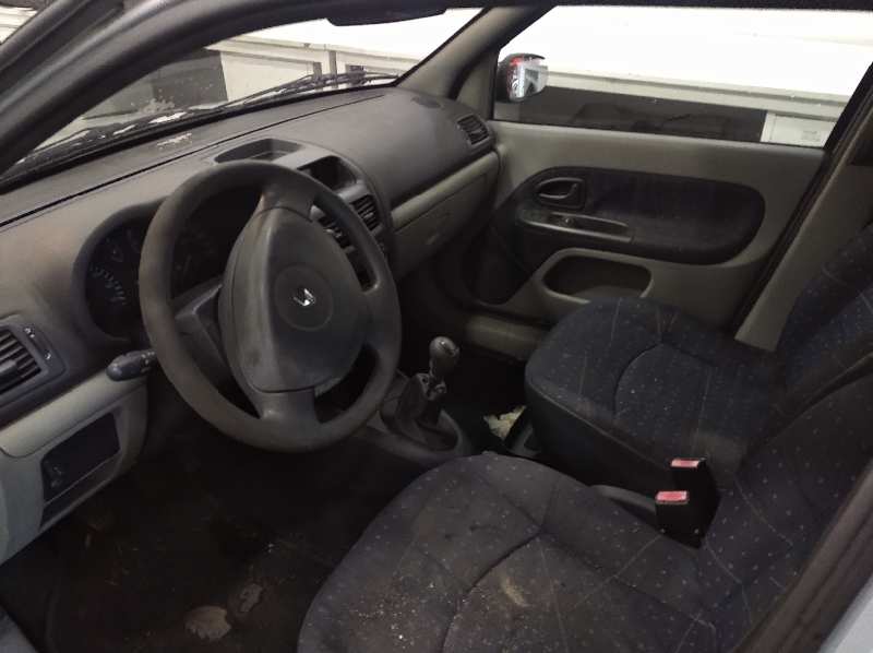 RENAULT CLIO II FASE II (B/CB0) Authentique Motor 1,5 Ltr. - 48 kW dCi Diesel foto 9